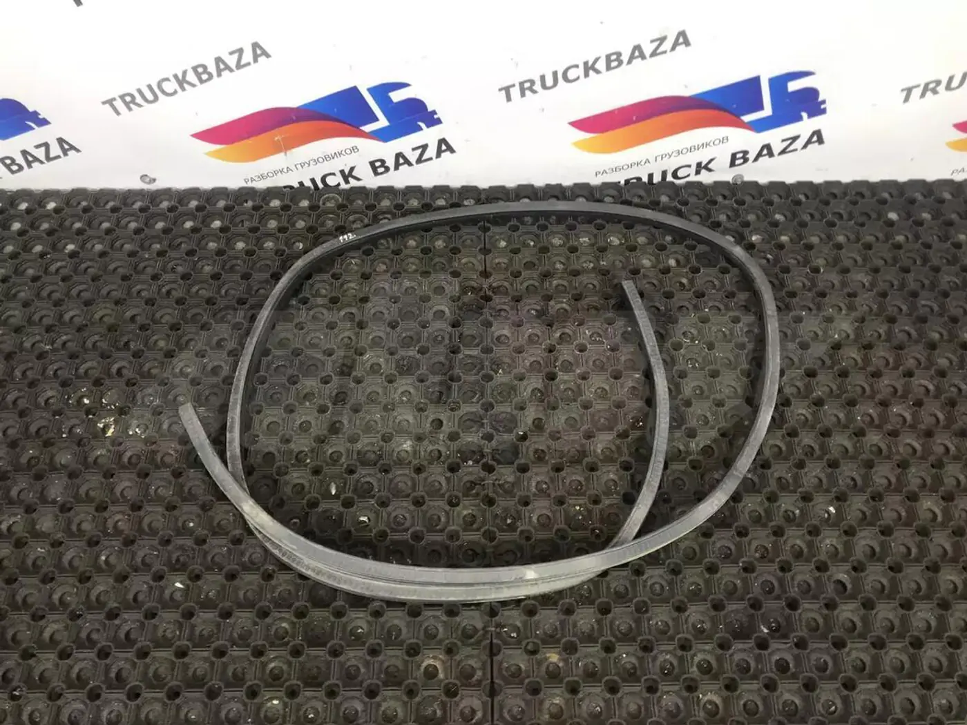 Уплотнитель к Mercedes-Benz Actros 2011