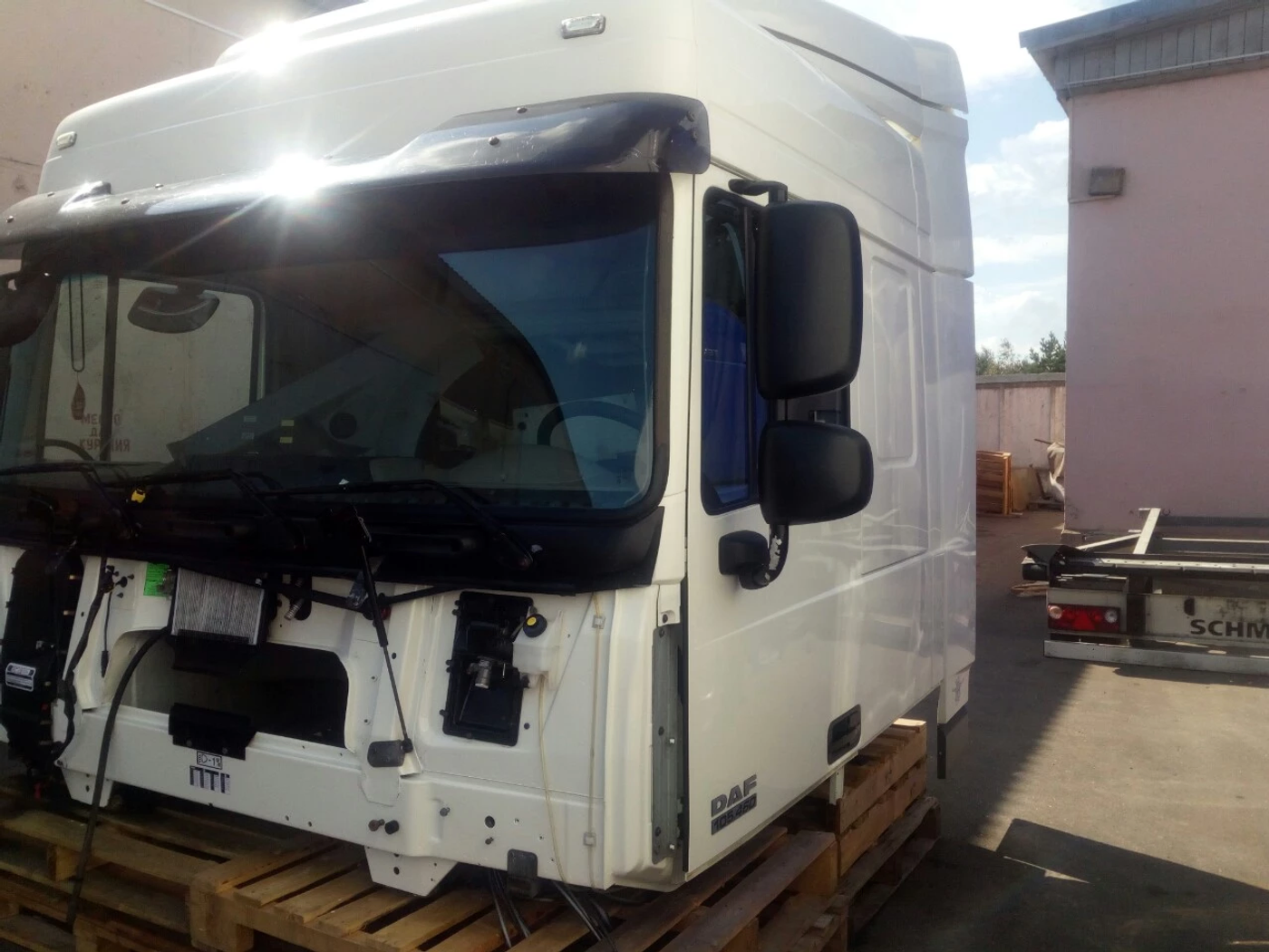 Кабина к DAF XF 105 2011