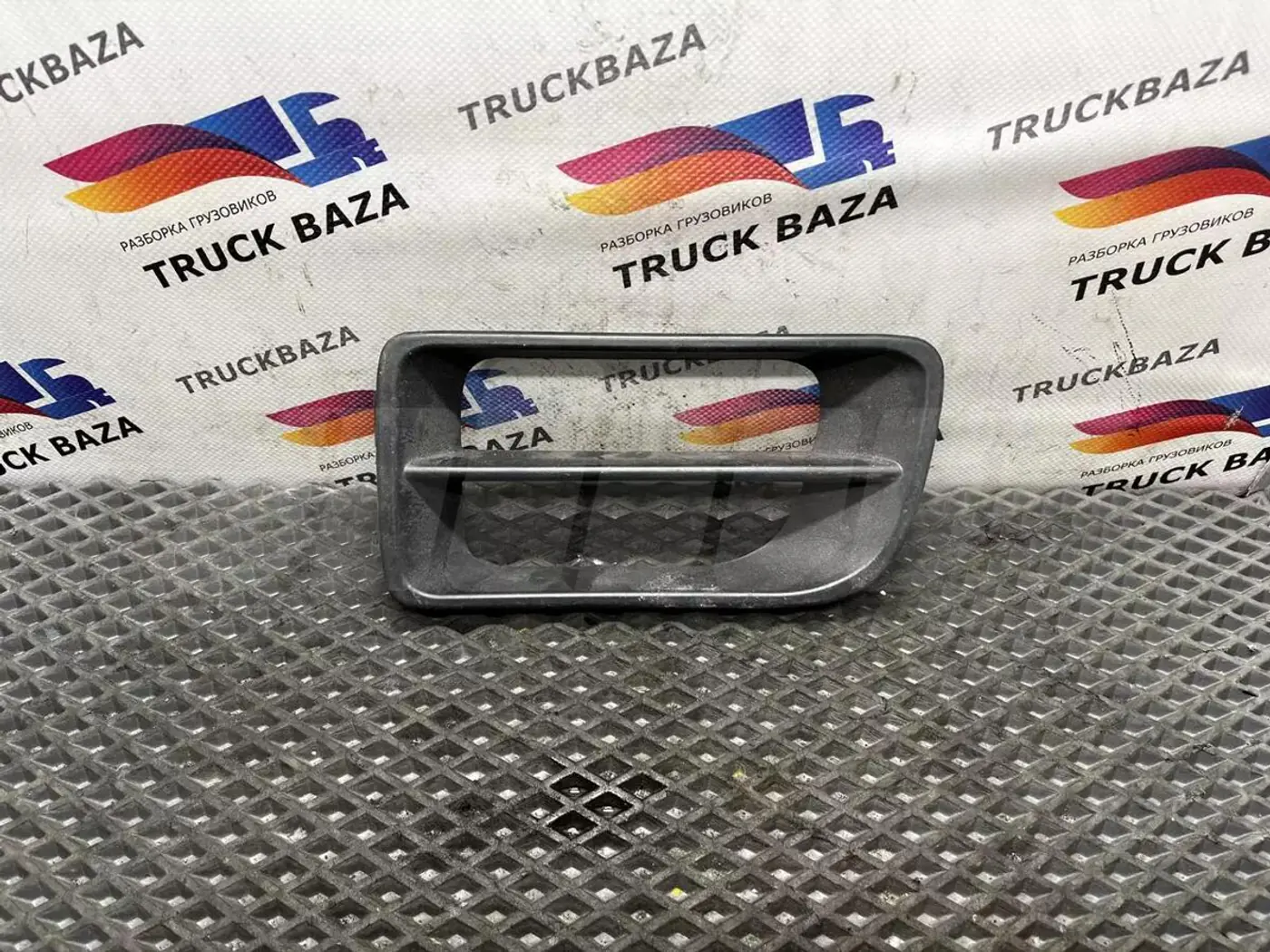 Бампер передний к Mercedes-Benz Actros 2008