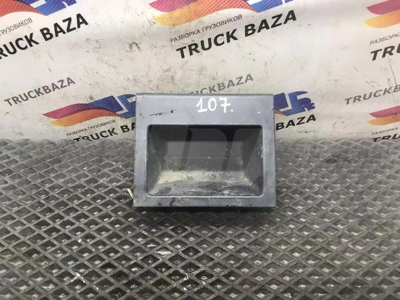 Бардачок к MAN TGA 2000
