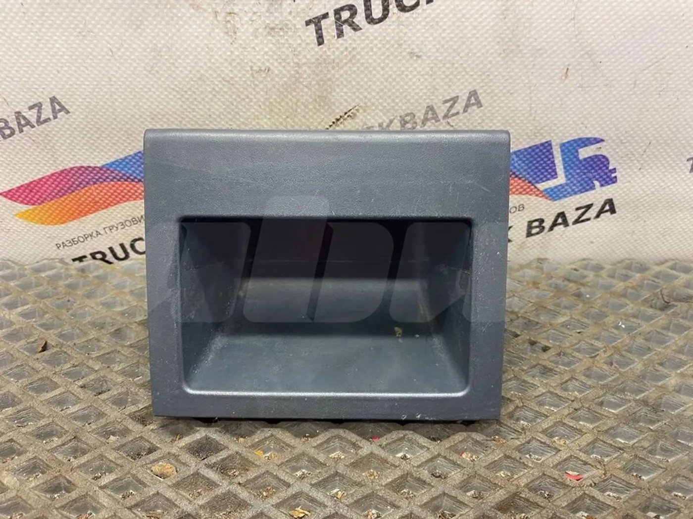 Бардачок к MAN TGA 2000