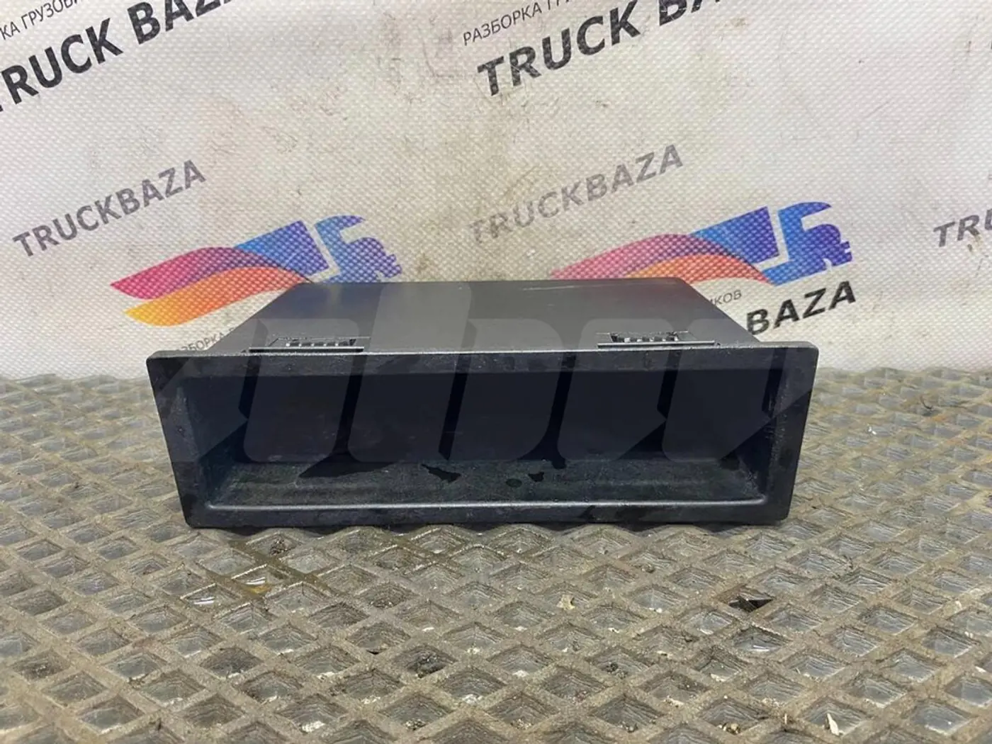Бардачок к MAN TGA 2000