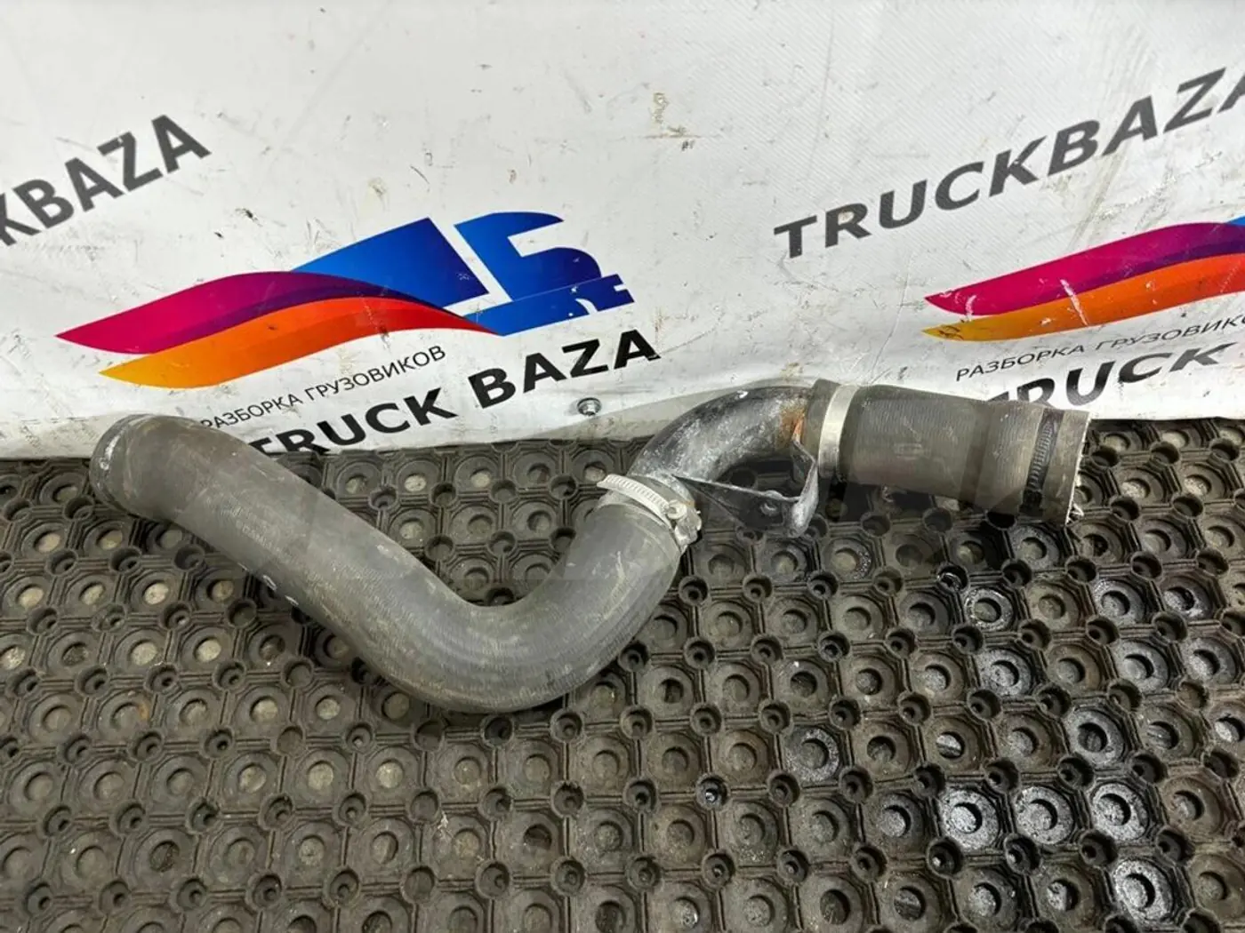 Патрубок к Scania  2018