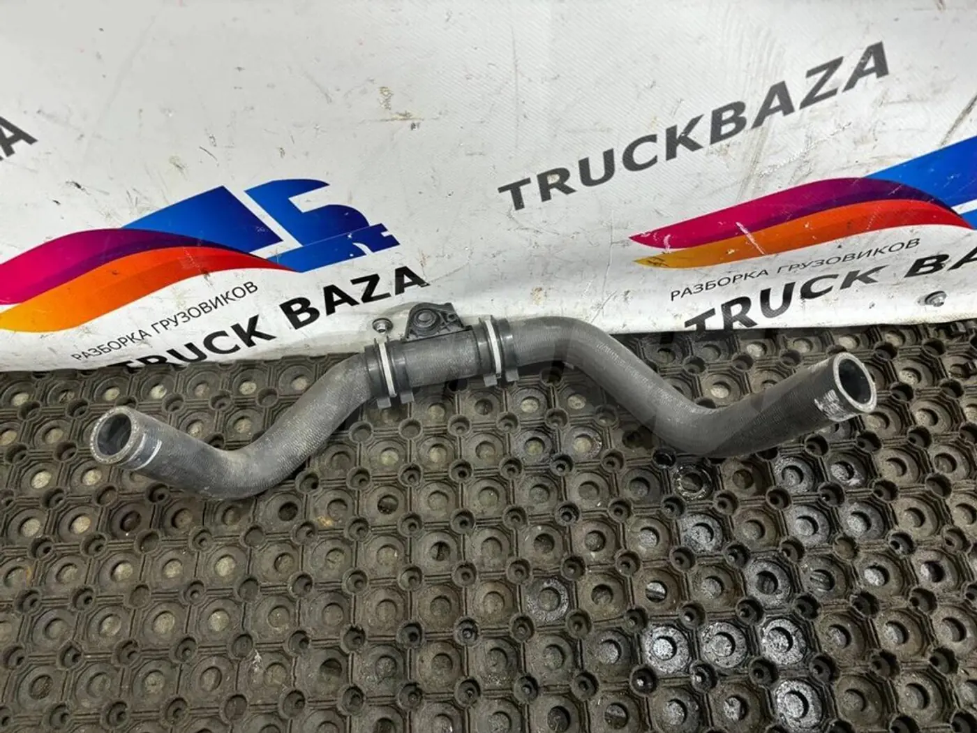 Патрубок к Scania  2018