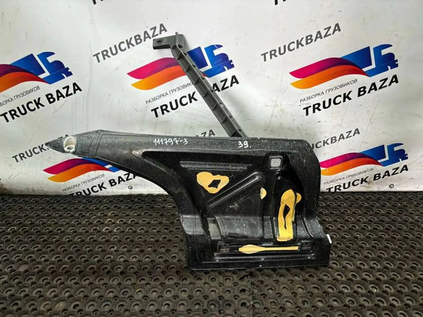 Спойлер к IVECO Stralis 2002