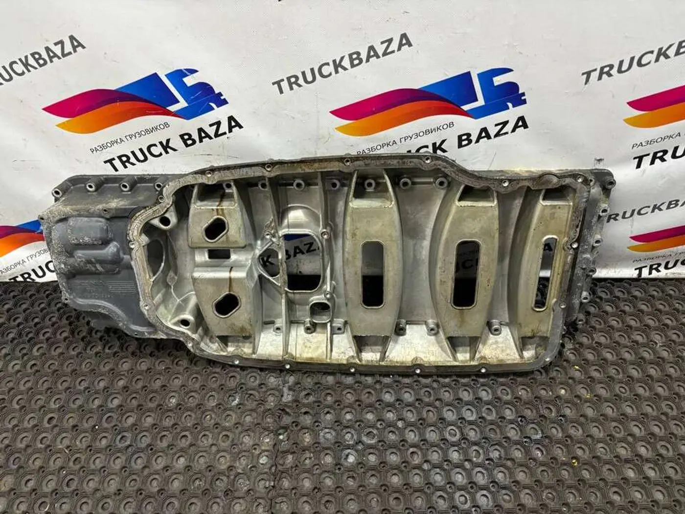 Поддон к Scania  2017
