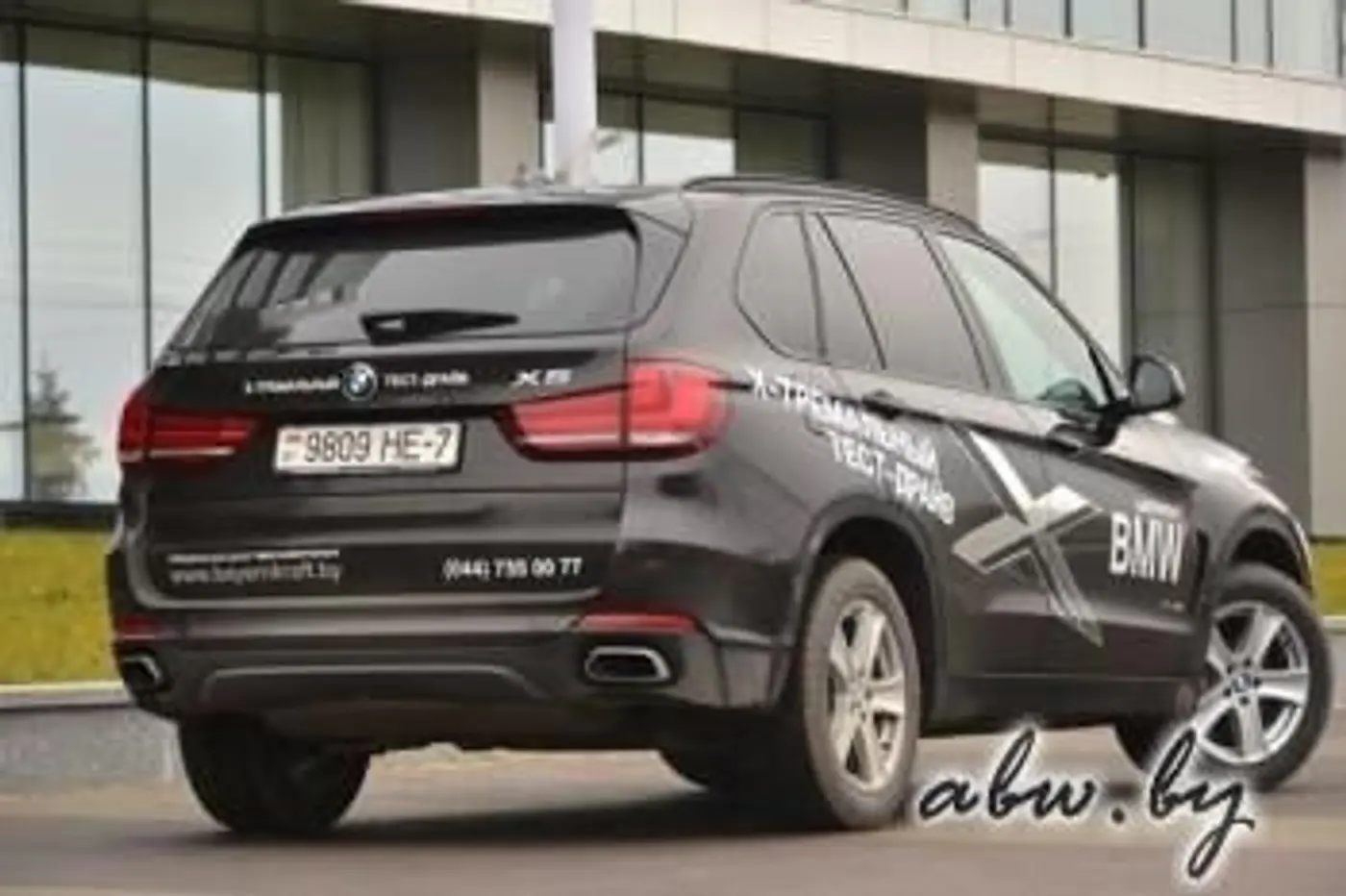 BMW X5 xDrive 5.0i. Торнадо!