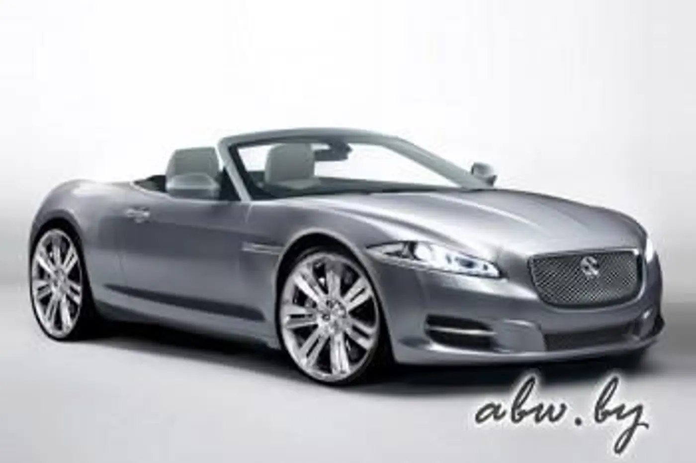 Двигателями с седаном Jaguar XE поделится спорткар F-Type