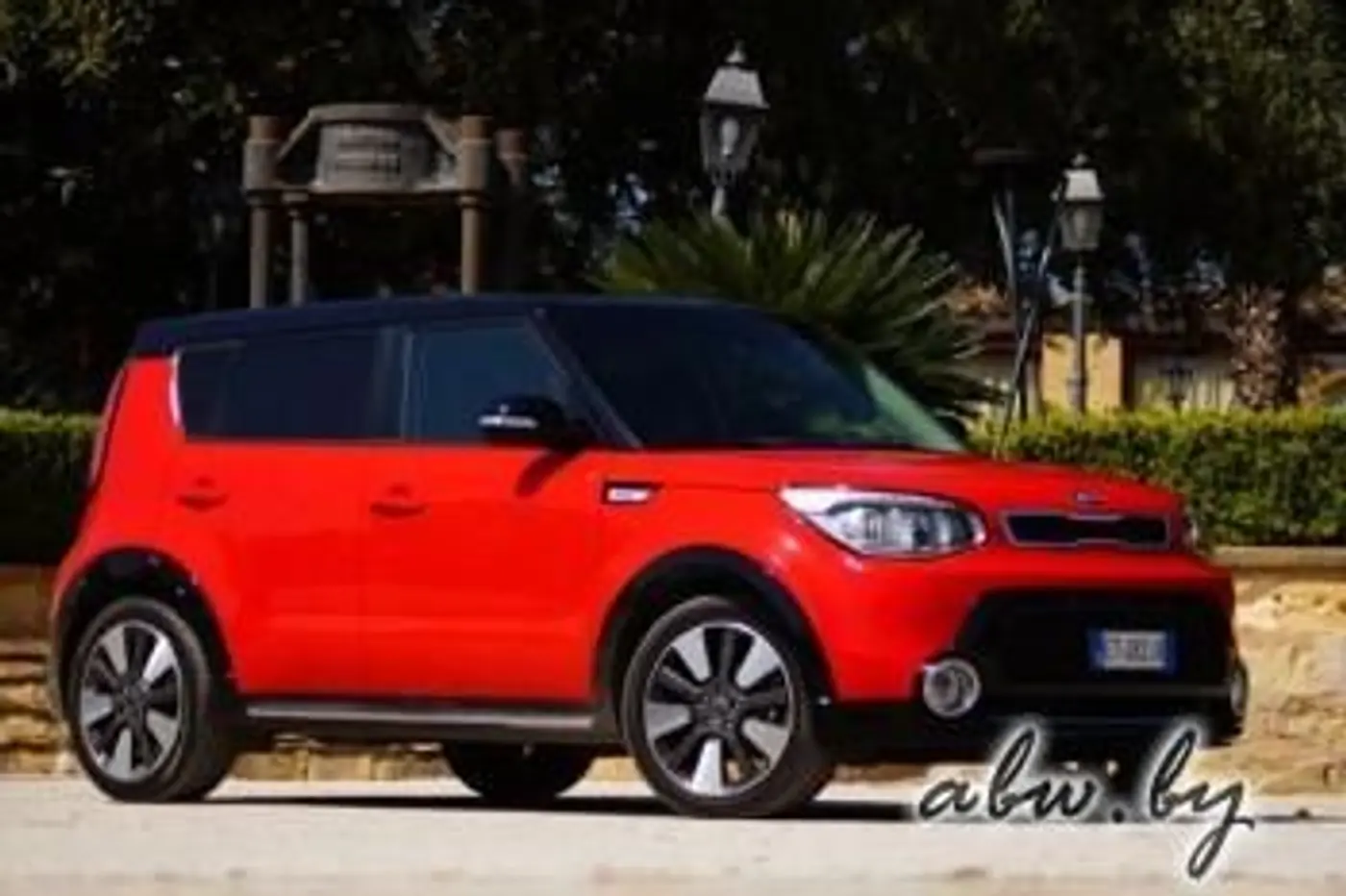 Душа и KIA: новый Soul и обновленный Sportage