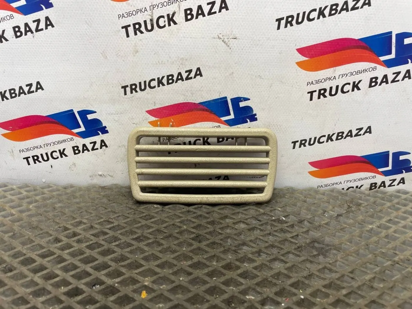 Решетка радиатора к Scania  2004