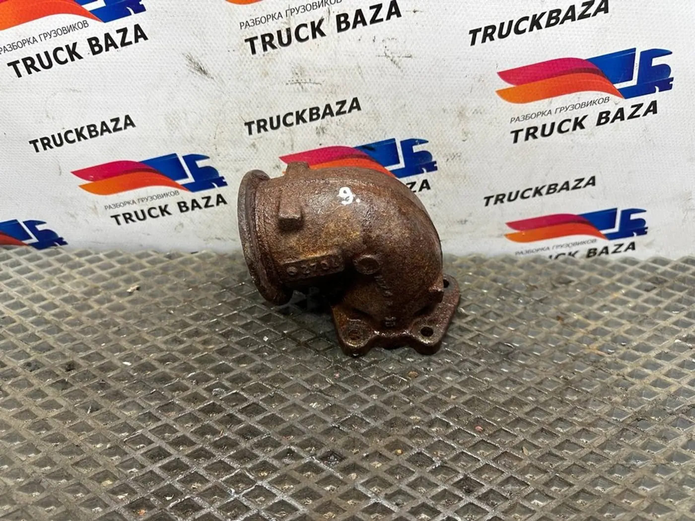 Патрубок к MAN TGX 2012