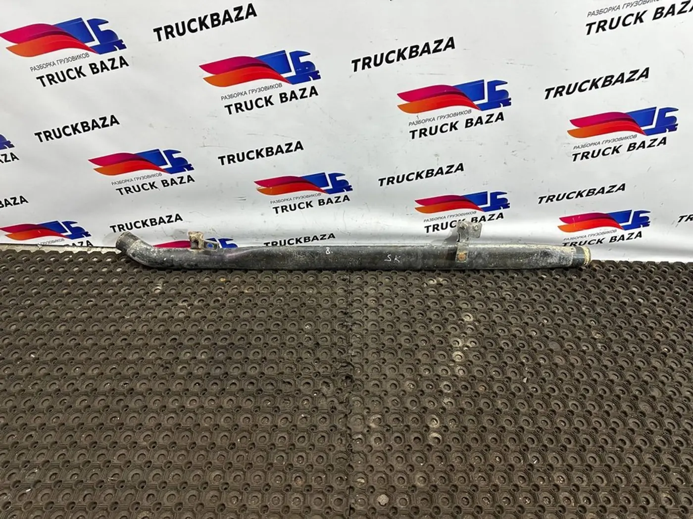Патрубок к Scania  2004