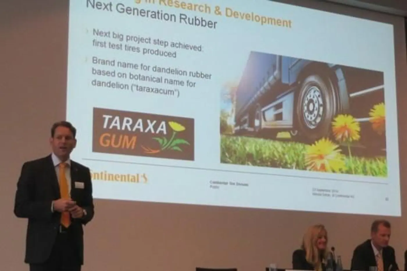 Continental представил бренд Taraxagum, под которым будут выпускаться шины из одуванчиков