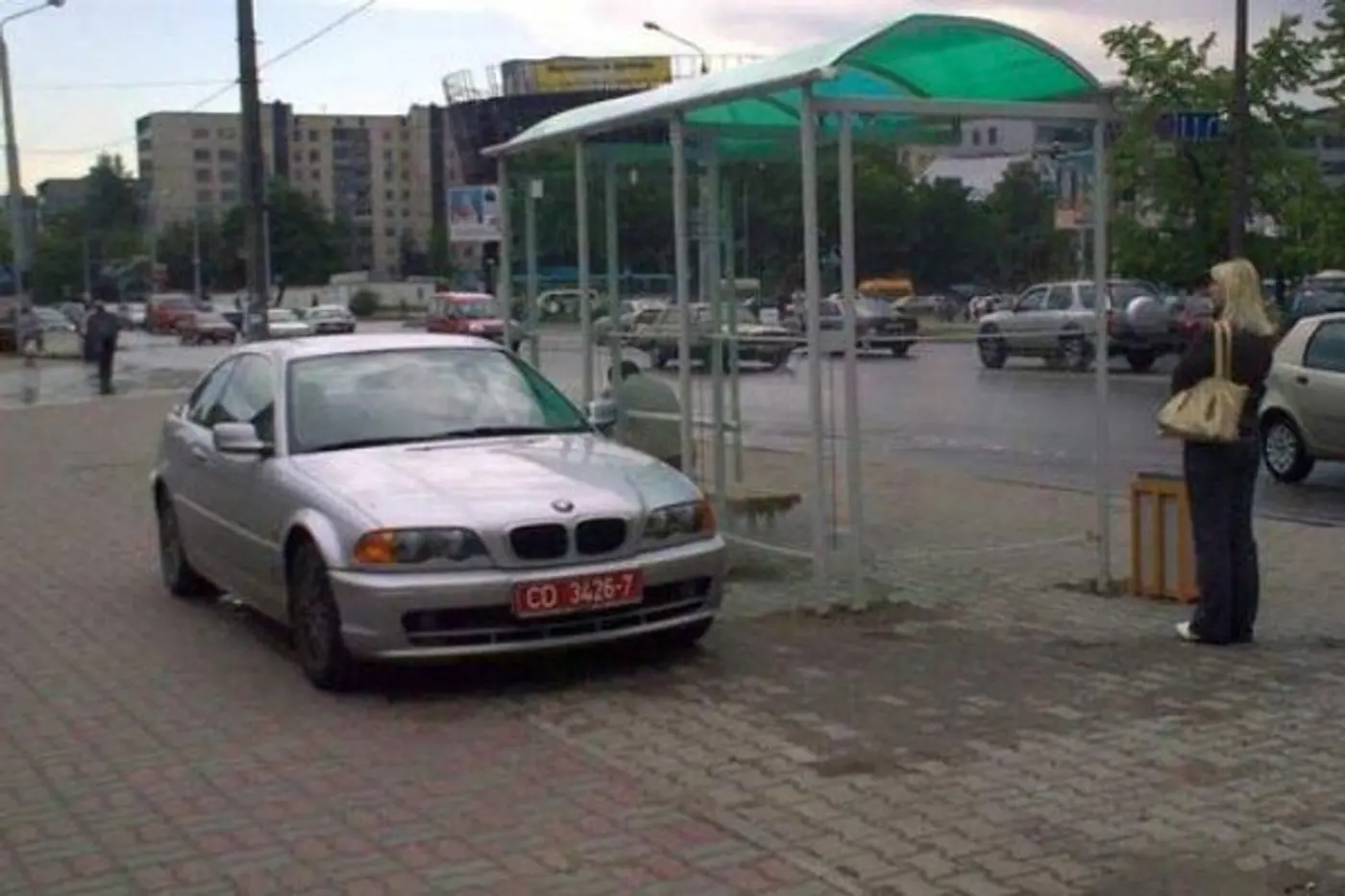 Может ли ГАИ останавливать и привлекать к ответственности автомобили с дипломатическими "номерами"