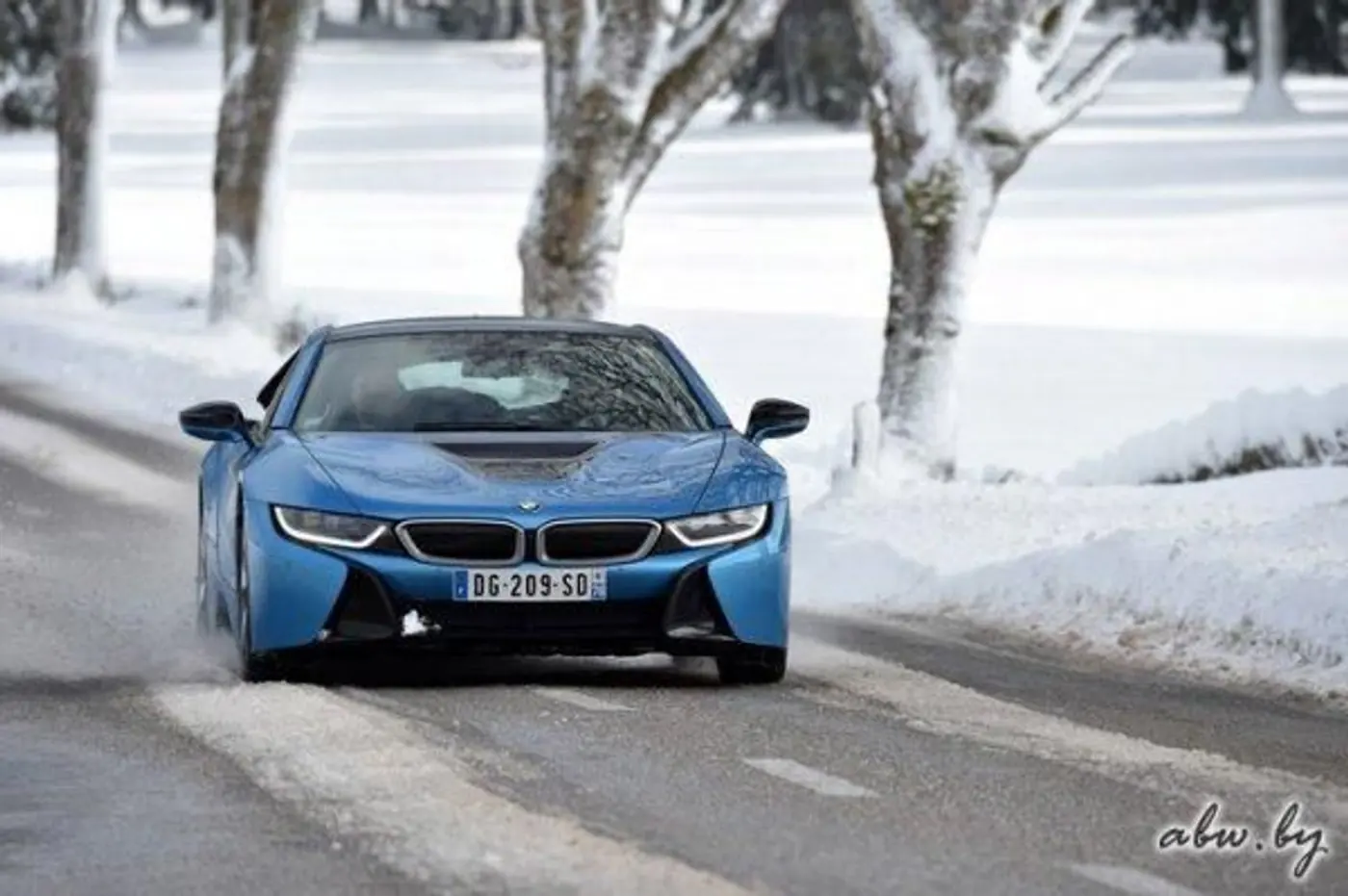 BMW i8: через три года - "проходная"!