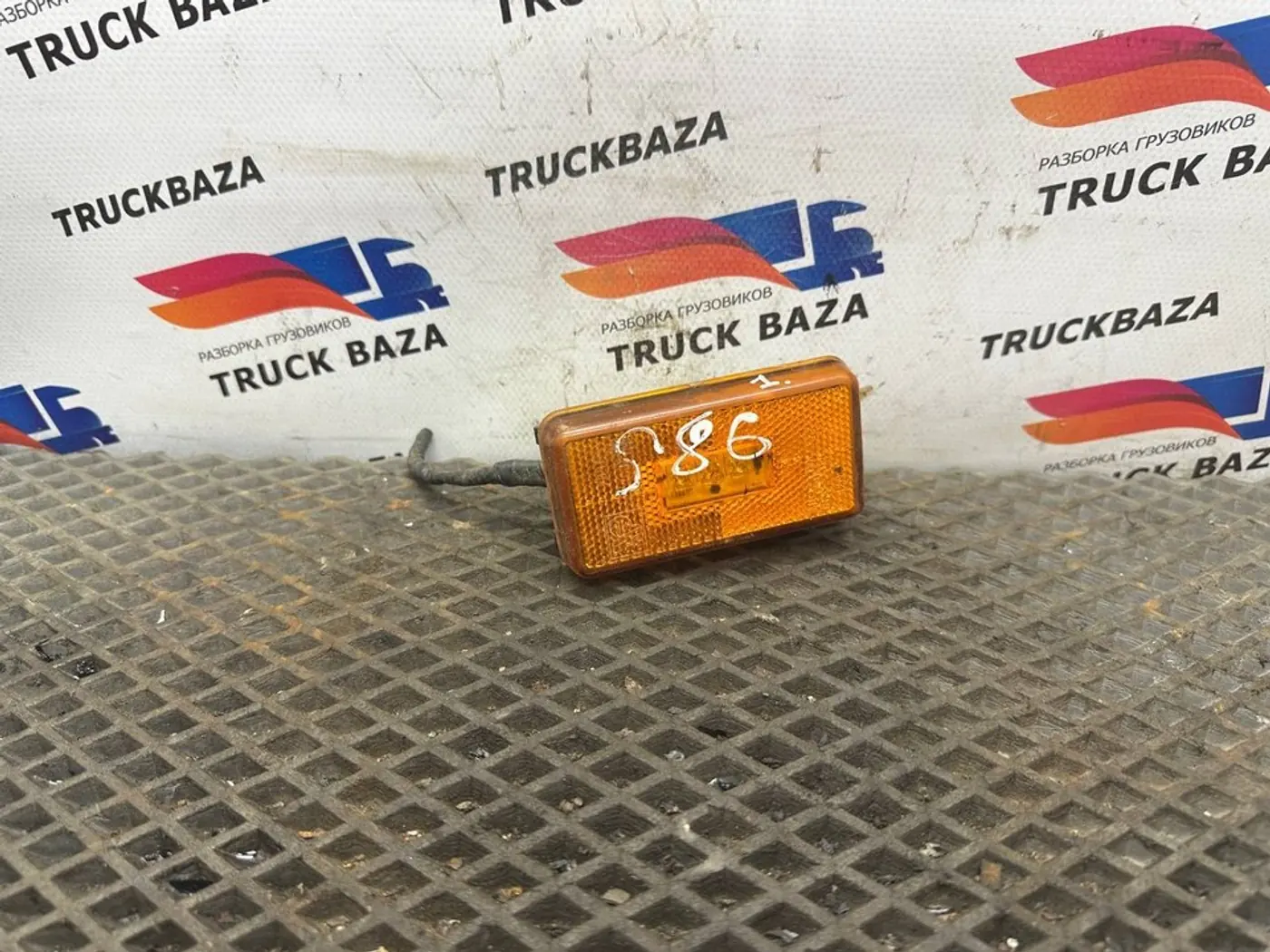 Габаритные огни к Scania  2011