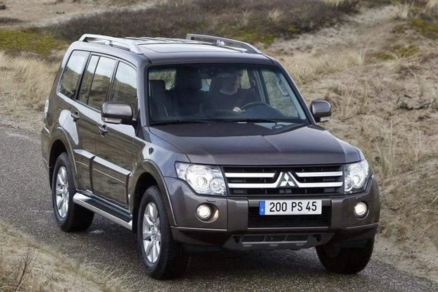 Mitsubishi Pajero IV: какие могут быть проблемы?
