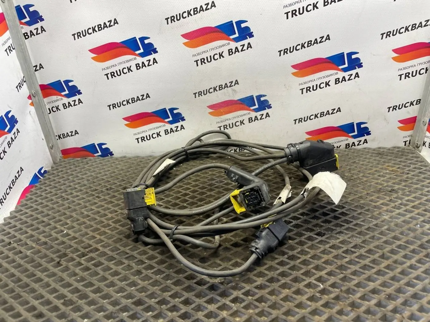 Проводка к Scania  2004
