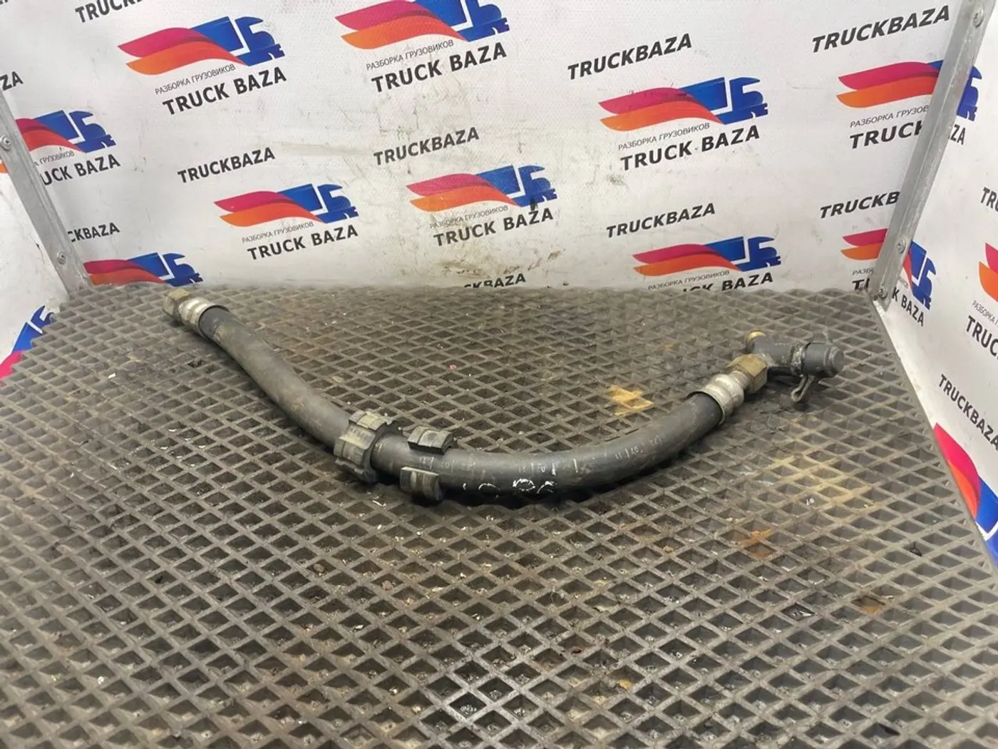 Шланг тормозной к Scania  2004