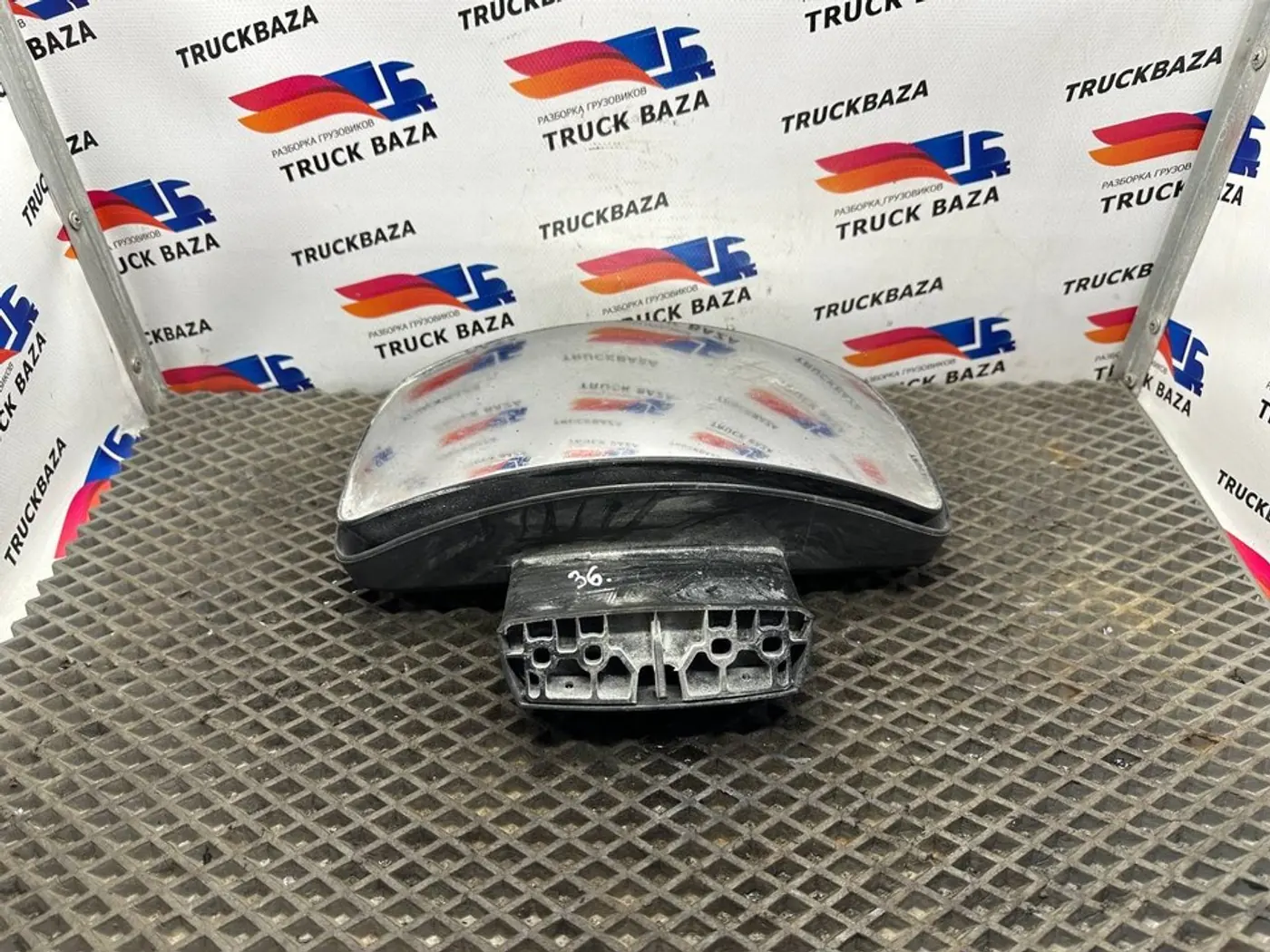 Зеркало салона к Scania  2017