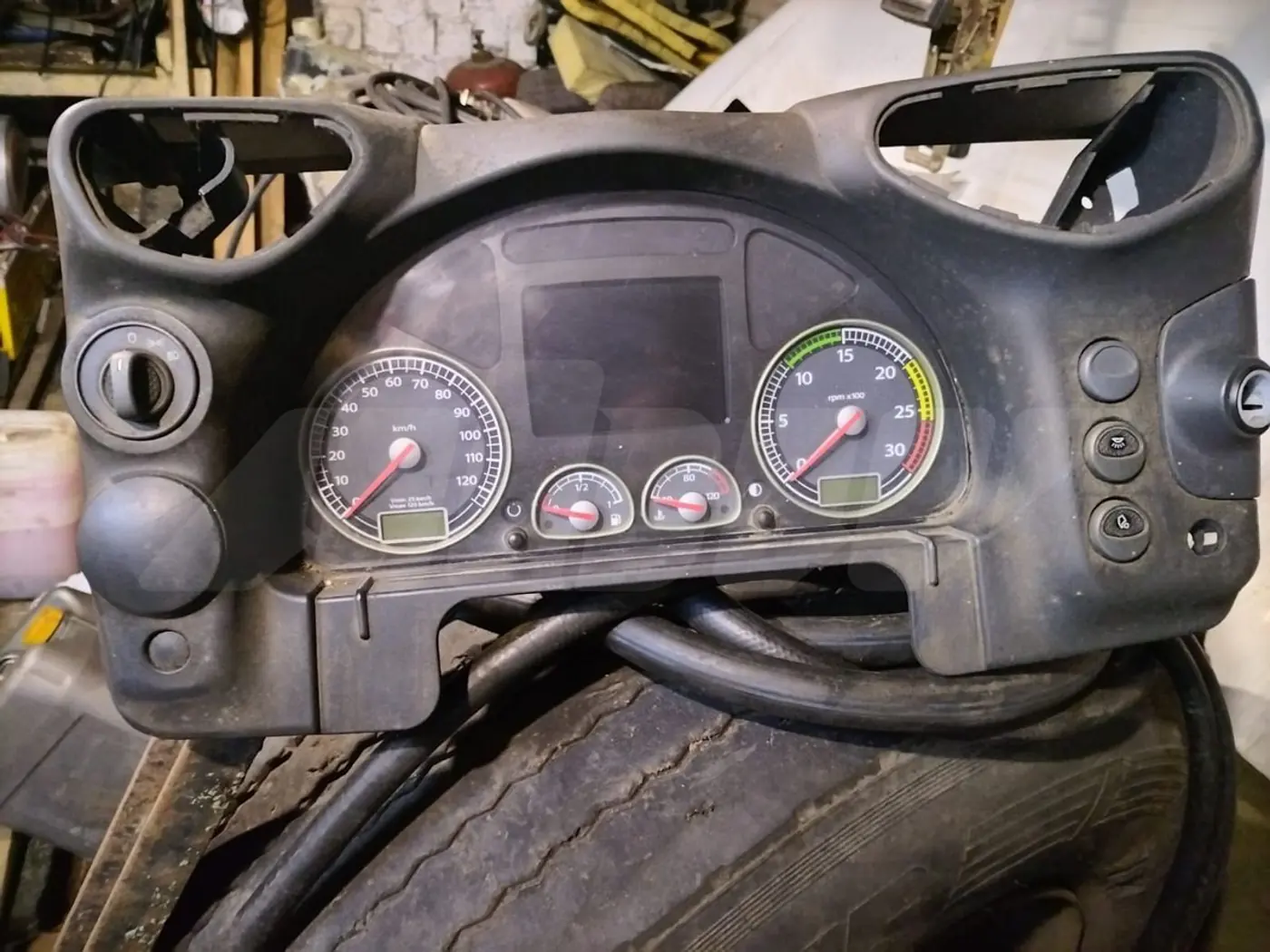 Панель передняя салона (торпедо) к IVECO Stralis 2010