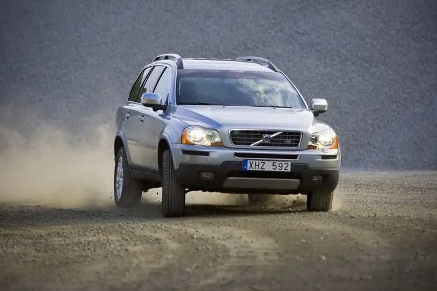 Volvo XC90: надежен как танк?