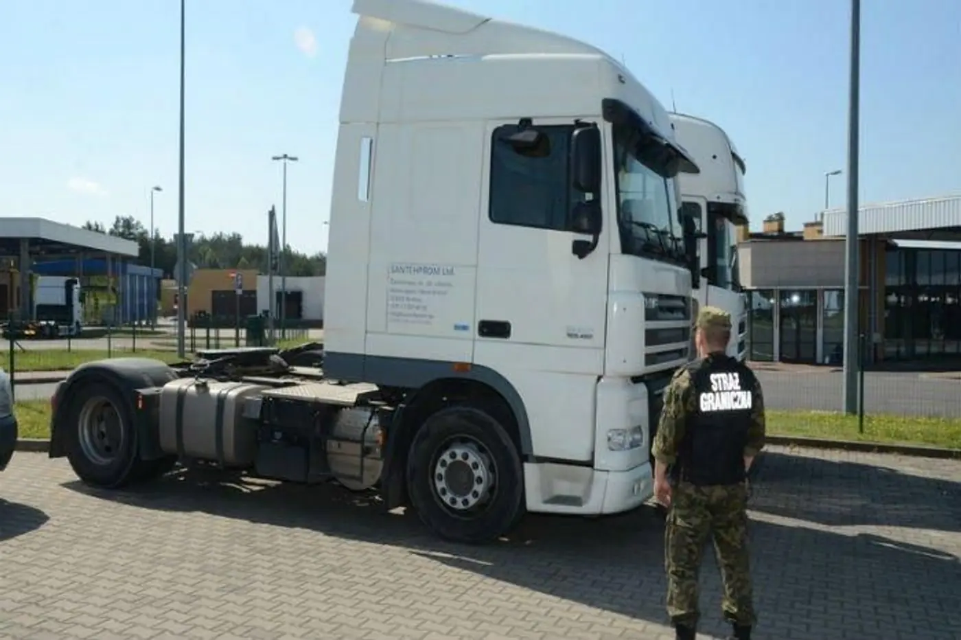 "Полтора года мы ездили в Европу, но тут поляки решили забрать наш тягач", - директор фирмы о конфискованном DAF