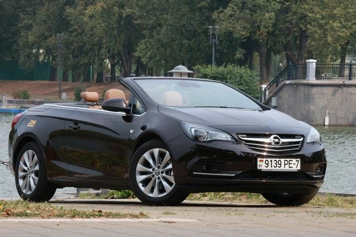 Opel Cascada: открываем новый мир за 17 секунд