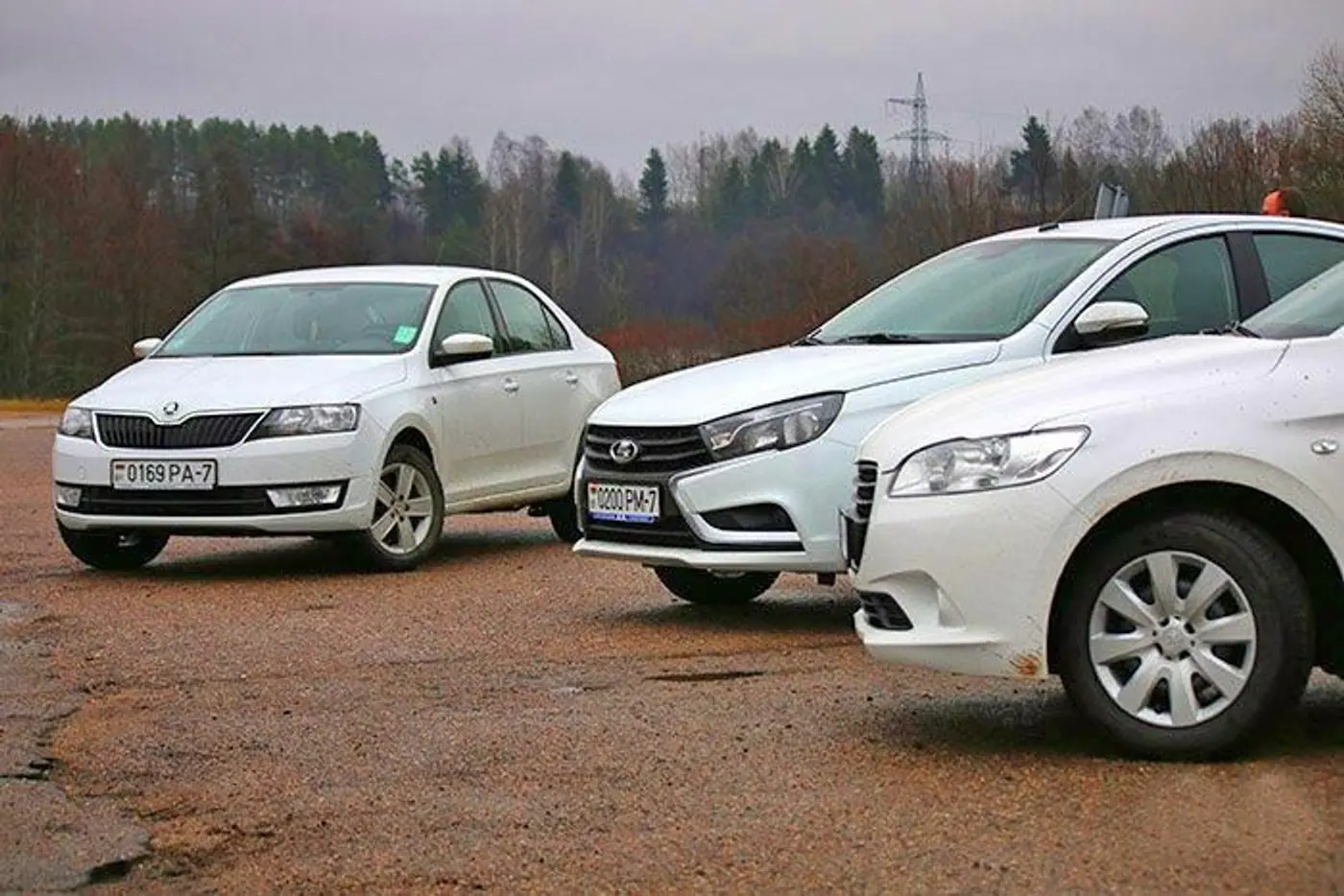 Lada Vesta против Skoda Rapid и Peugeot 301: кто кого?