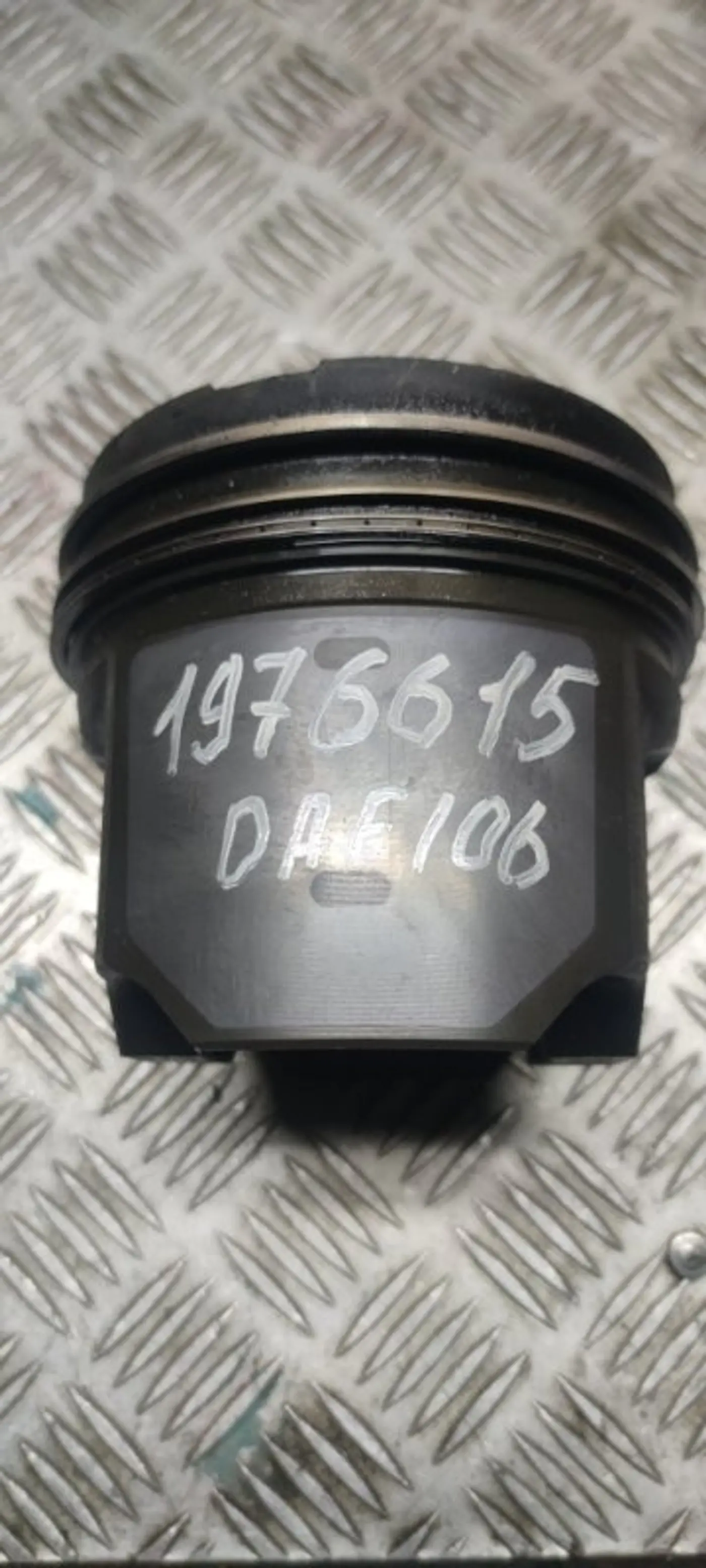 Поршень к DAF XF 106 2017