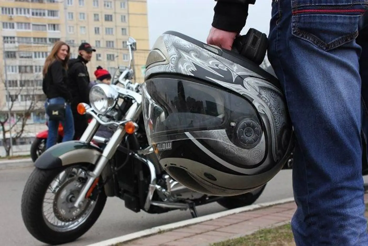 Сами виноваты, или Поможет ли что-нибудь мотоциклистам?