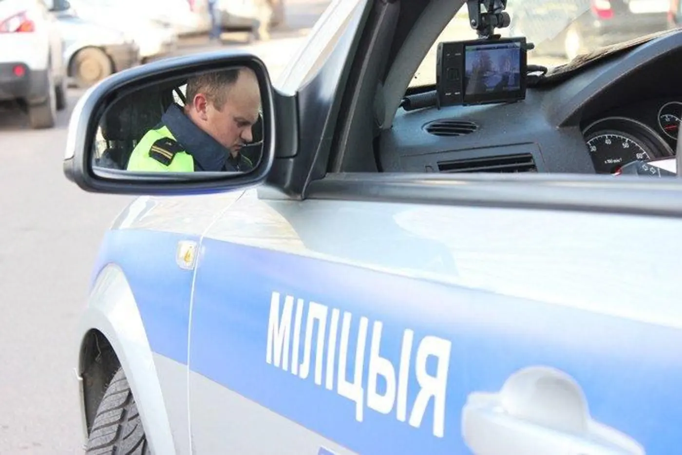 Запись с видеорегистратора отдали на хранение участнику ДТП. Это нормально?