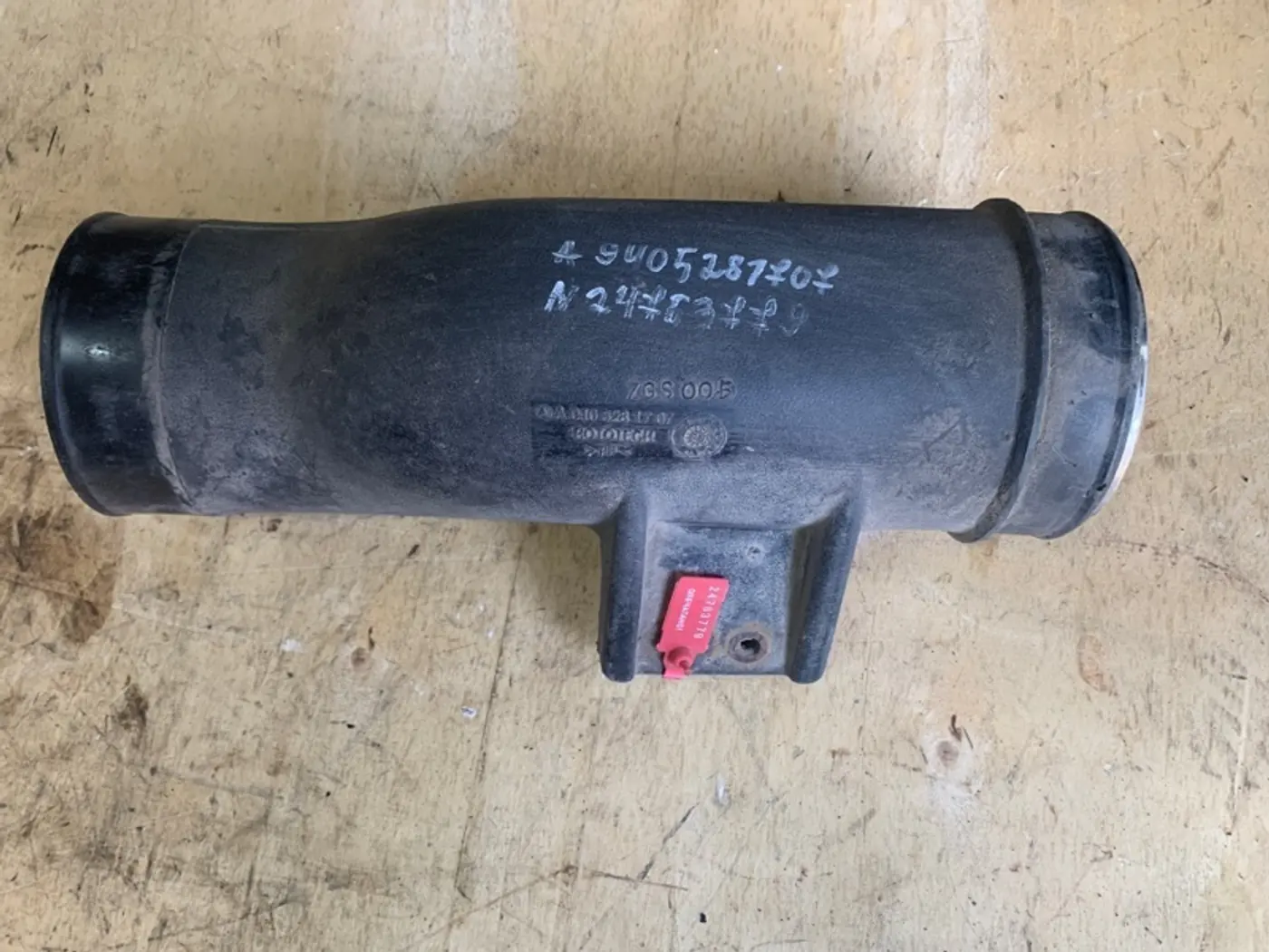 Патрубок к Mercedes-Benz Axor 2018