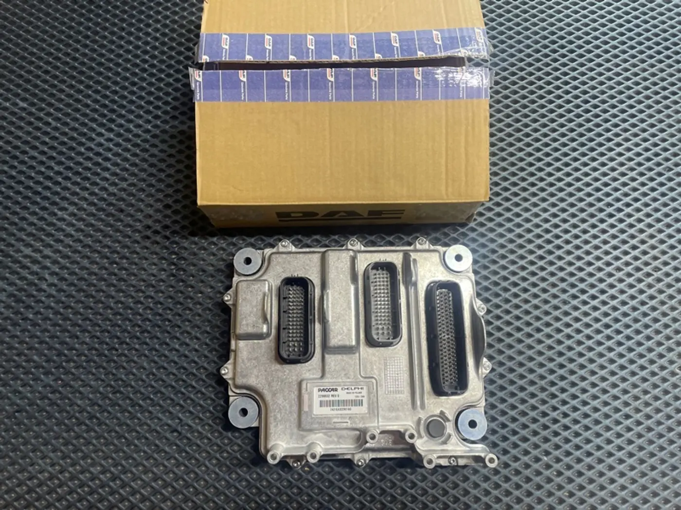 Блок управления двигателем к DAF XF 2007