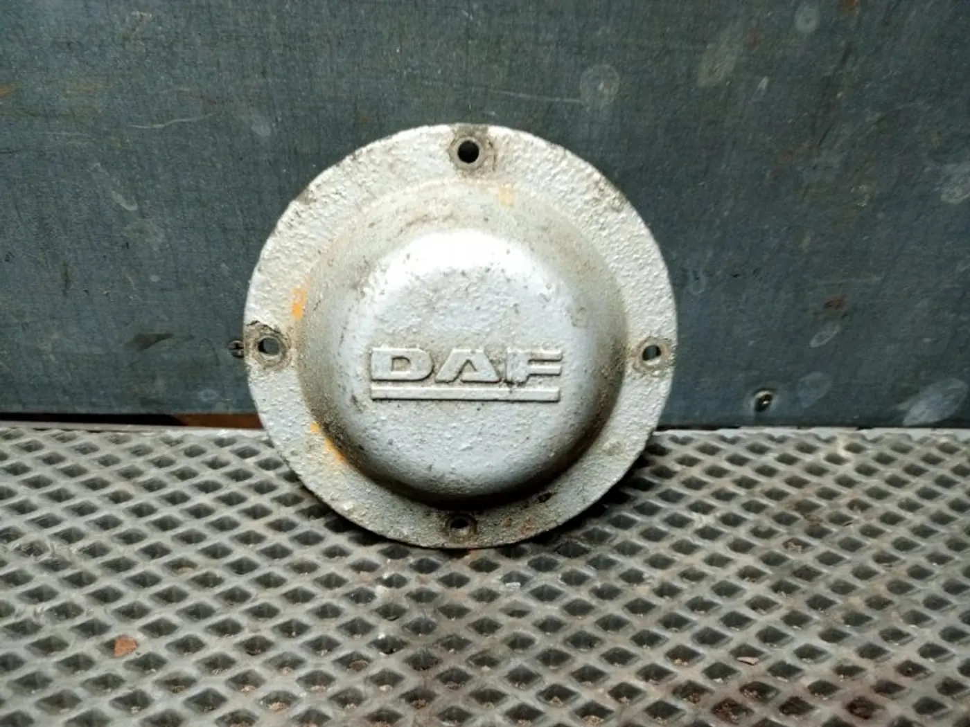 Крышки (разные) к DAF XF 105 2007