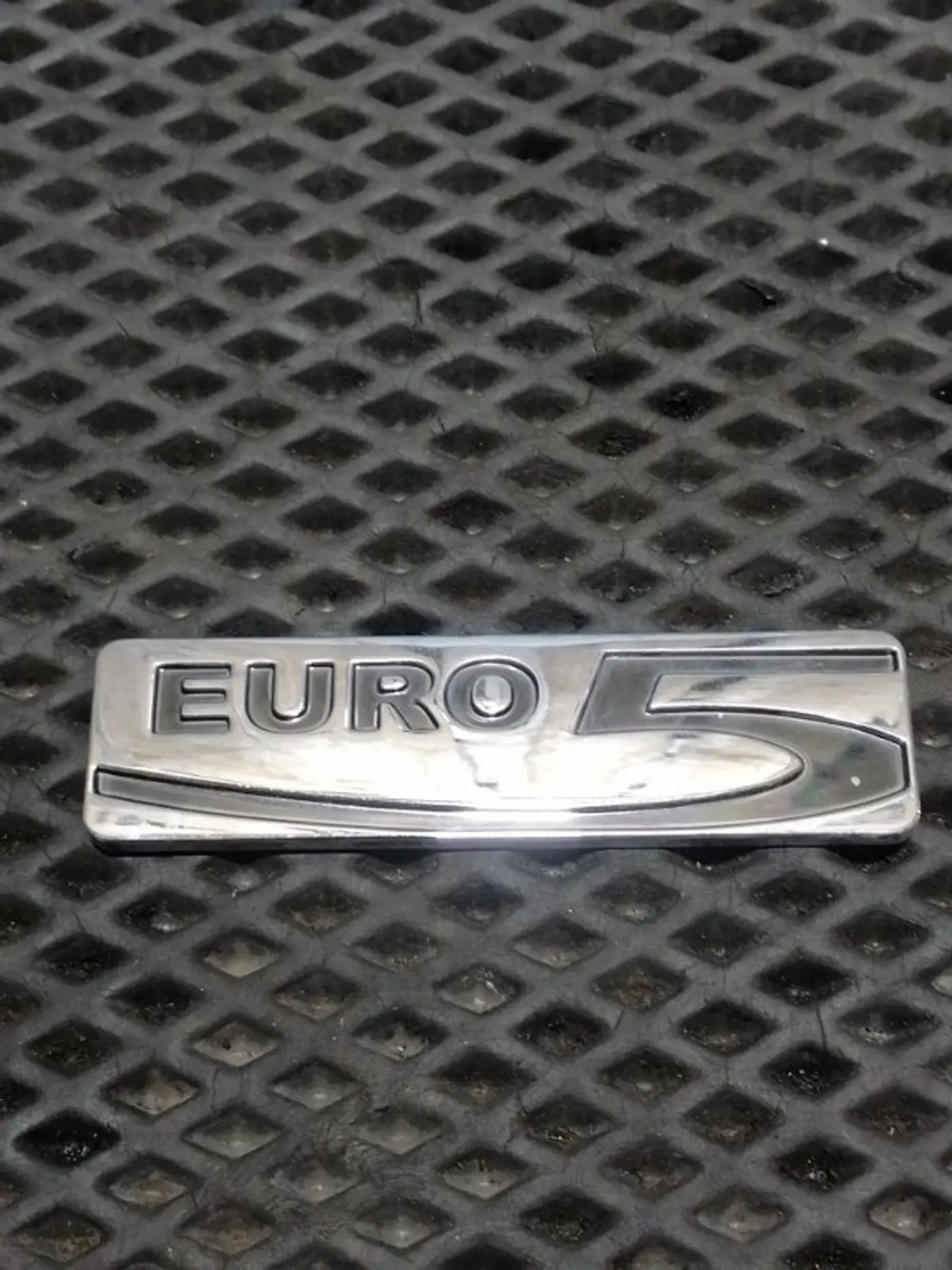 Эмблема к Renault Premium 2007