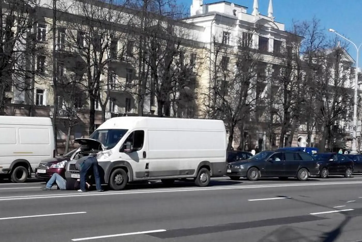 Почему железо дороже жизни?