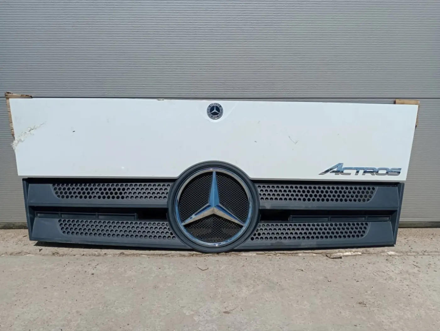 Капот в сборе к Mercedes-Benz Actros 2007