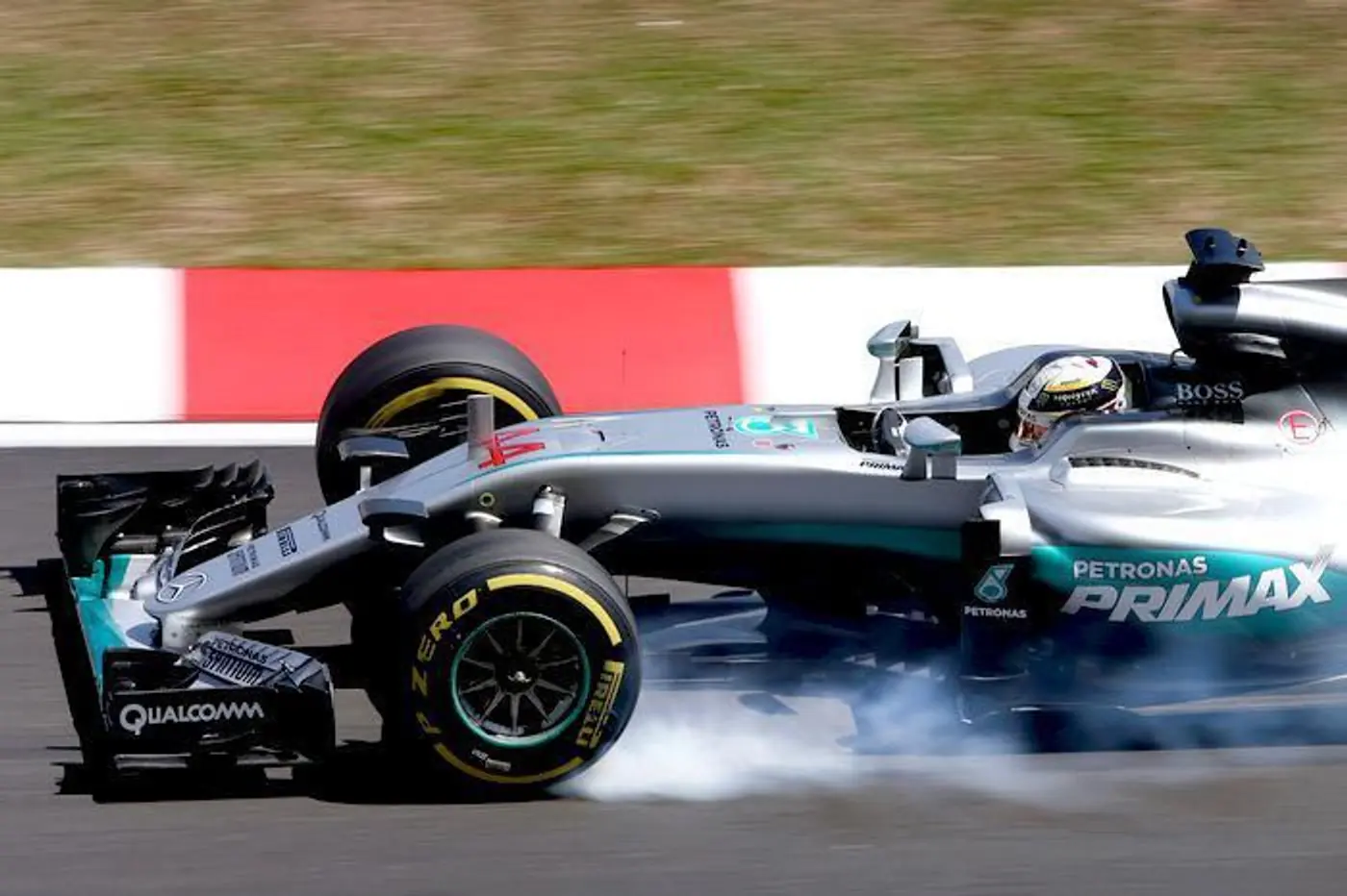F1. GP Малайзии. Хэмилтон берет поул с первой попытки, Росберг отыгрывается в последний момент