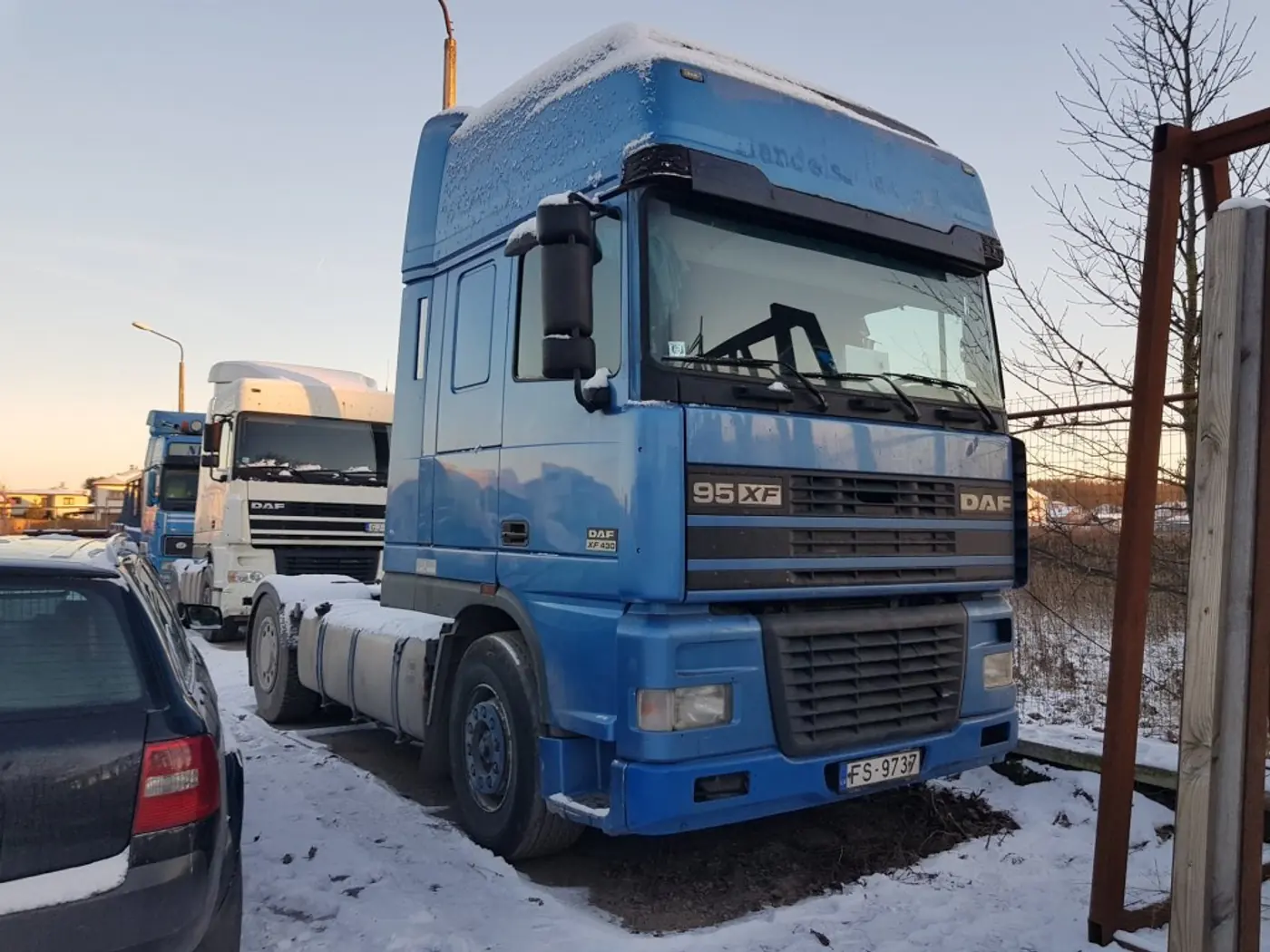 Бампер правая часть к DAF XF 95 2007