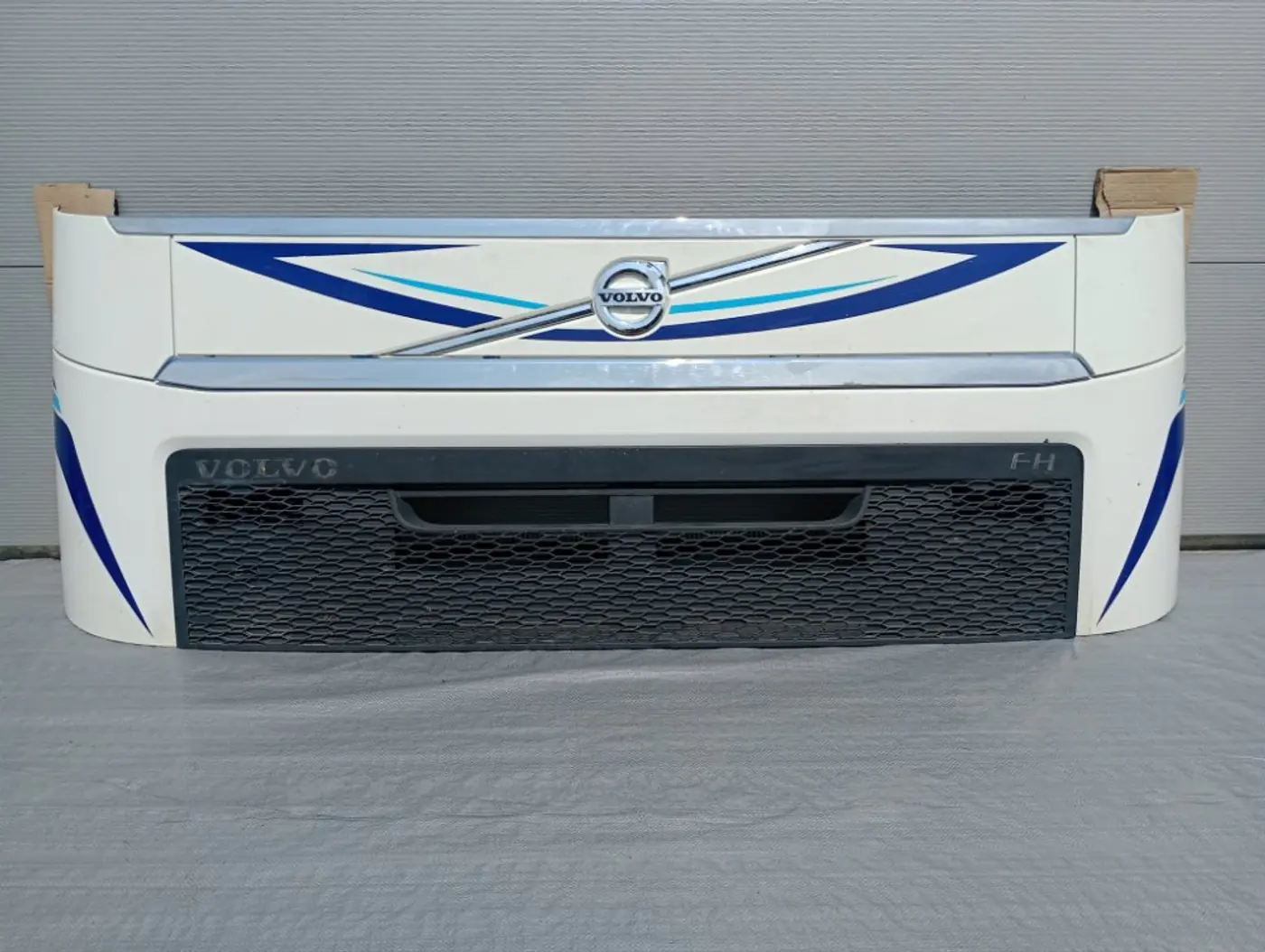 Капот в сборе к Mercedes-Benz Actros 2015