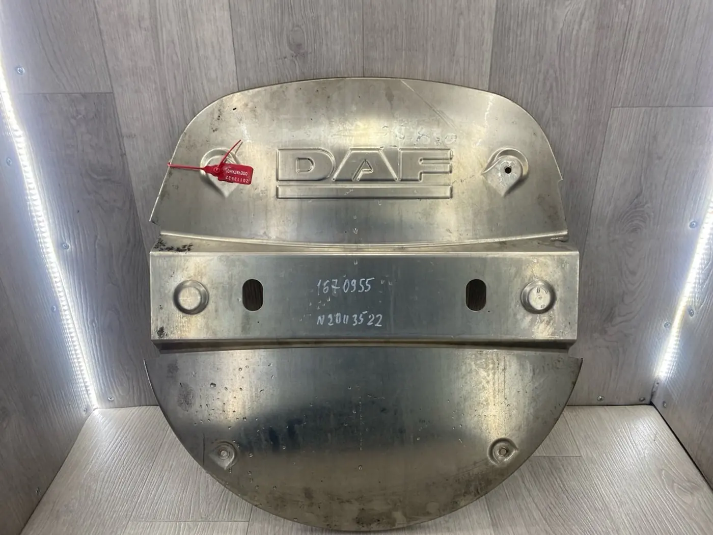 Тепловой экран глушителя к DAF XF 105 2007