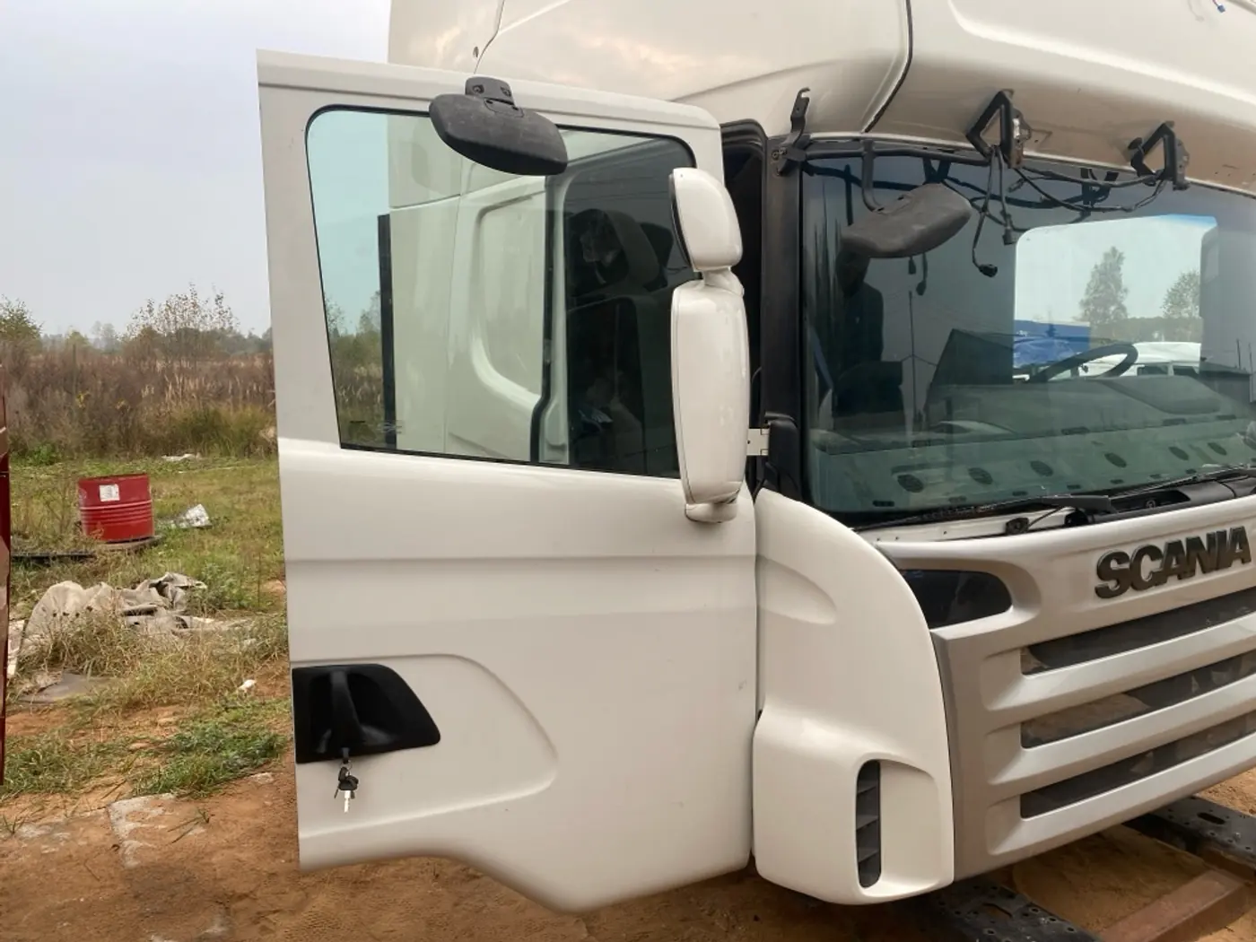 Дверь сдвижная к Scania Pro-622 2012