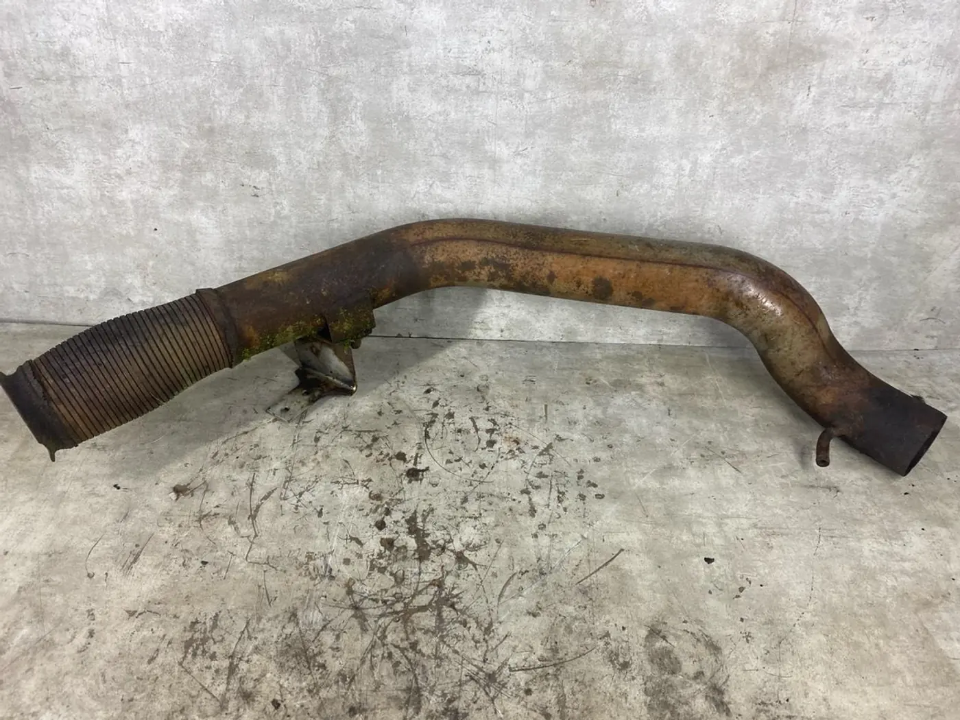 Приемная труба к IVECO Trakker 2007
