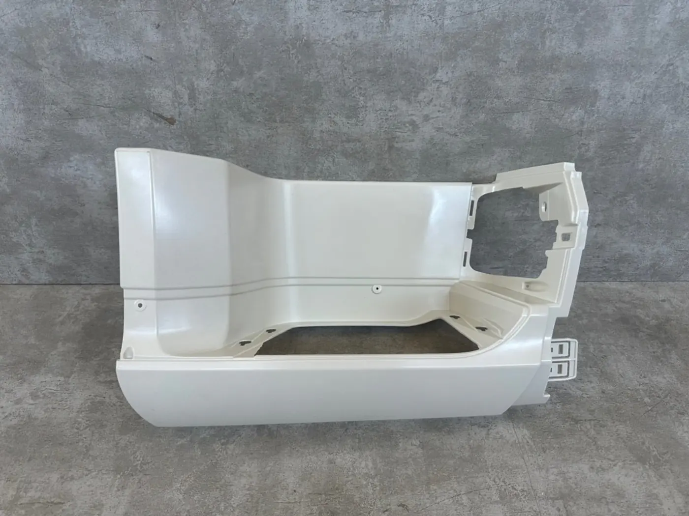 Подножка нижняя правая к DAF XF 106 2007