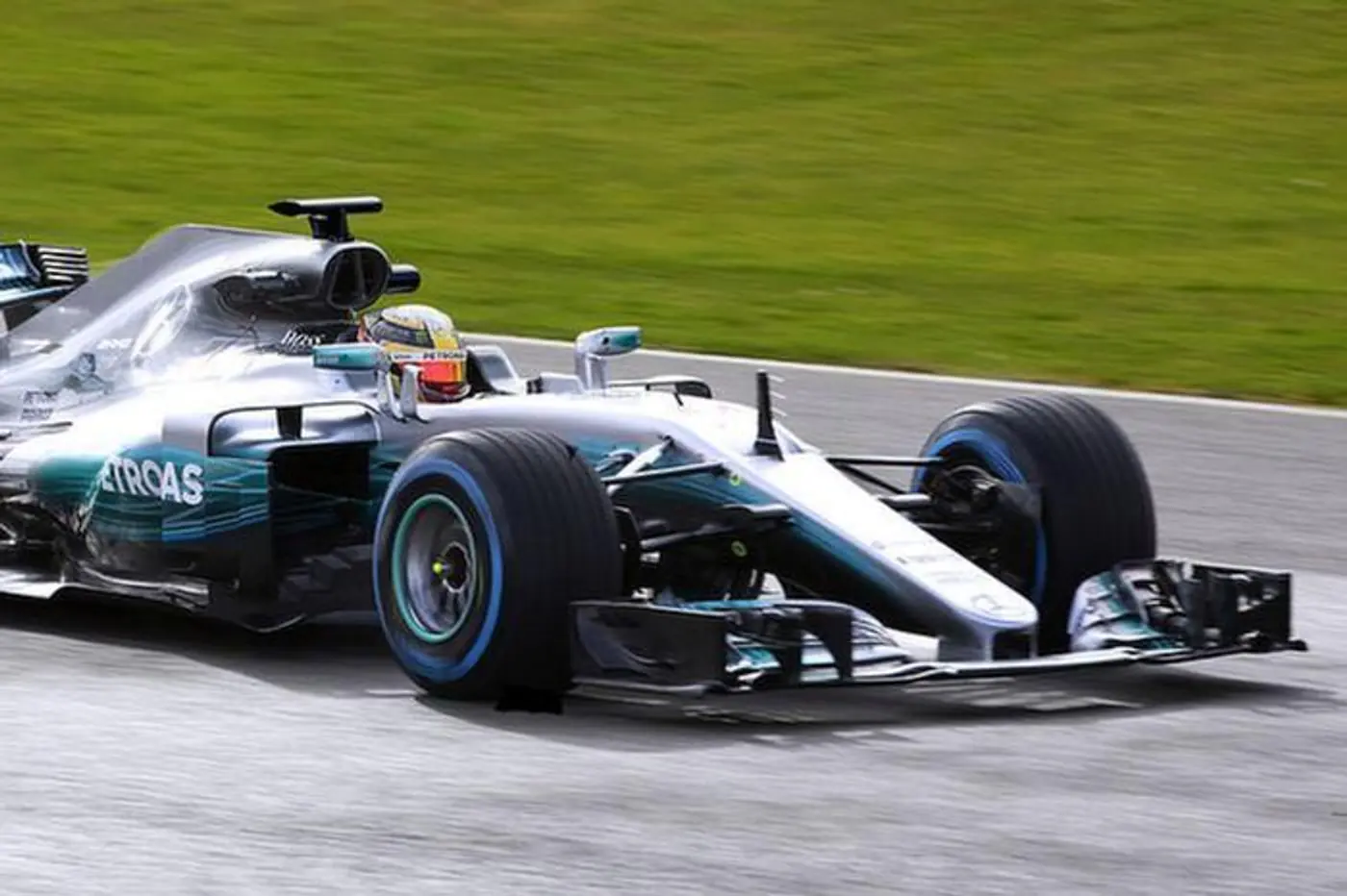 F1. "Зверь!!!!!!" Так отозвался о новом Mercedes F1 W08 EQ Power+ Льюис Хэмилтон