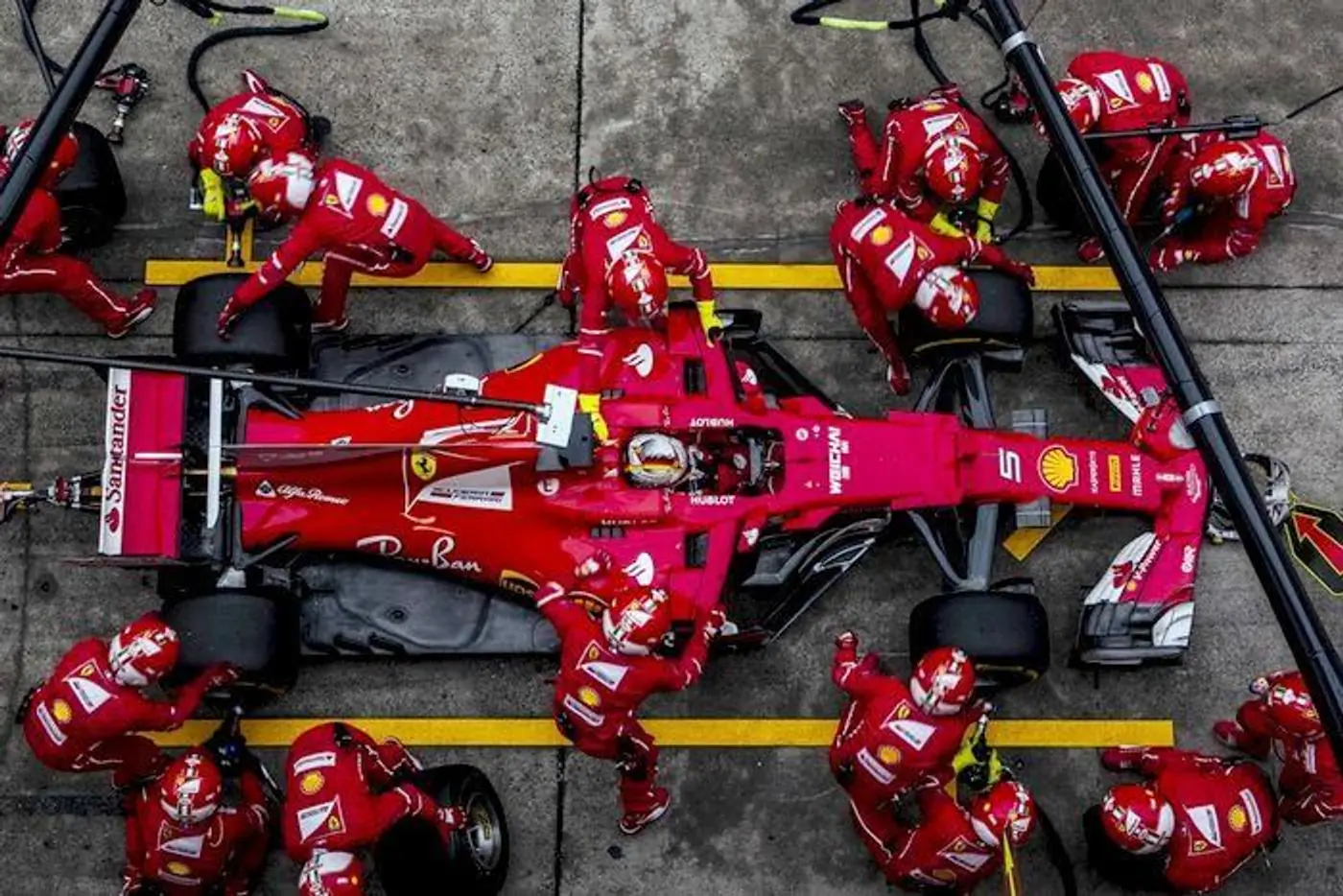 F1. Феттель мог опередить Хэмилтона в Шанхае - мнение британского эксперта