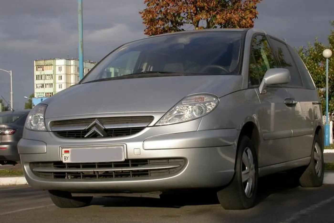 Большой, просторный, недорогой. К чему надо быть готовым после покупки Citroёn С8