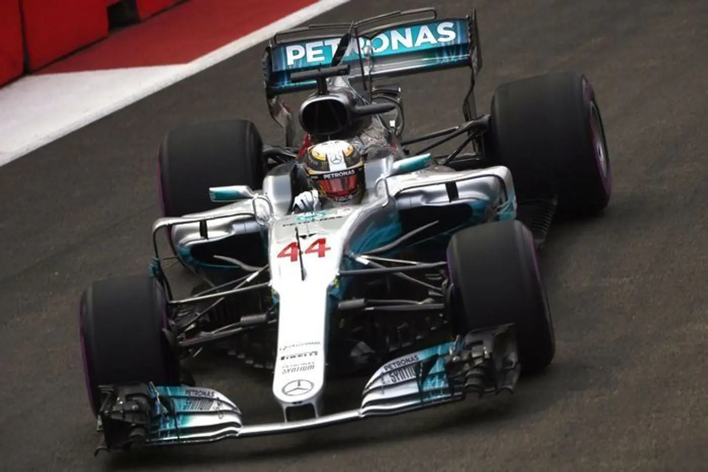 F1. GP Сингапура. Катастрофа Ferrari, триумфальная победа Хэмилтона
