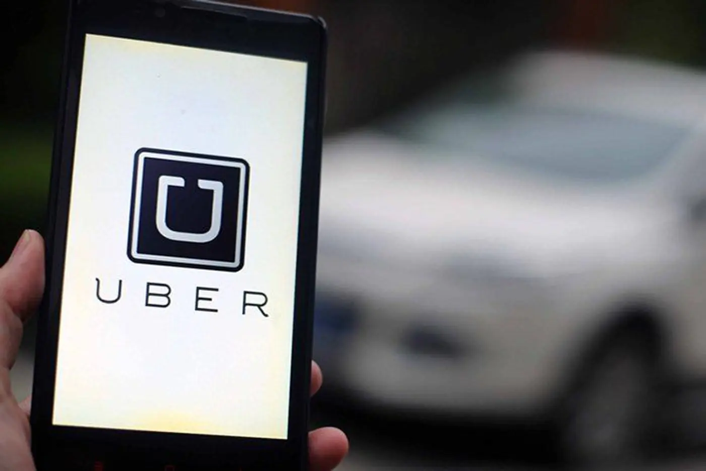 Власти Лондона не продлили Uber лицензию на перевозку пассажиров